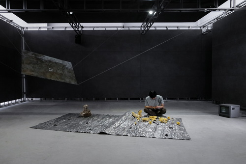 《石、藤壶、核》，于吉，2022年。由爱彼当代艺术创作项目（Audemars Piguet Contemporary）委托创作。©图片由艺术家、赛迪HQ画廊、马凌画廊、爱彼共同版权所有_4.jpg