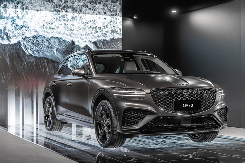 7. 中型豪华SUV捷尼赛思GV70.jpg