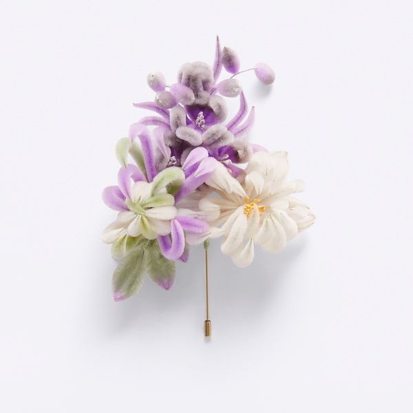 淡紫色绒花胸针.jpg