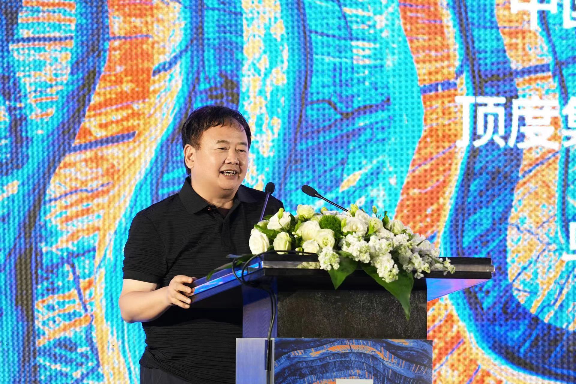 中国旅游协会副会长、顶度集团有限公司董事长、乌镇旅游创始人陈向宏先生.jpg