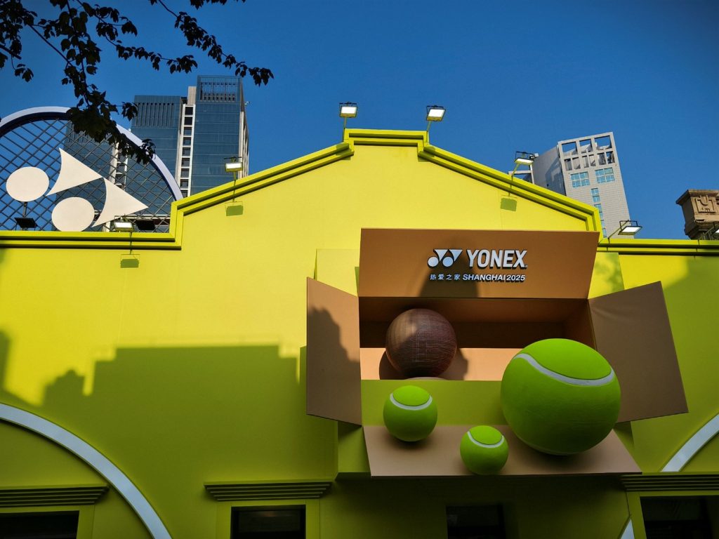 YONEX快闪集结号吹响，历史风貌建筑地标再添运动新风尚