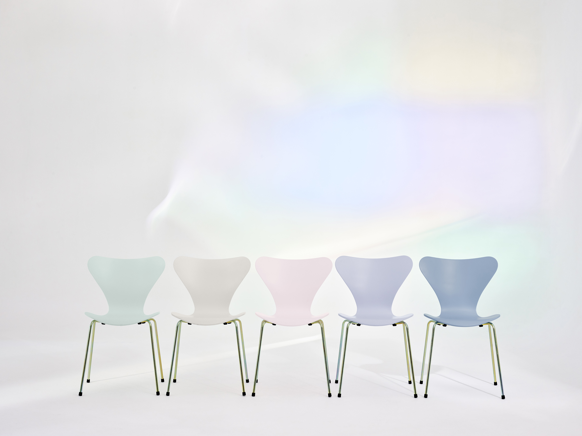 FH_Series 7_3107_7.14 AM_Green_Violet_Blue_Pink_Beige_RainbowGold_base_row2_low.jpg