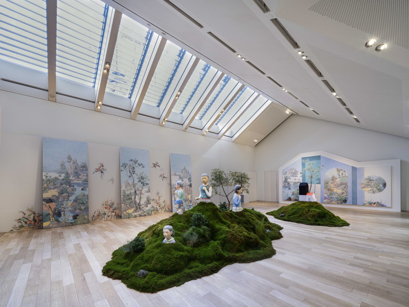 ss上海“爱马仕之家”夏季橱窗《乌有园》同名艺术展 1.jpg