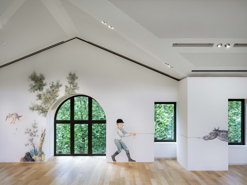ss上海“爱马仕之家”夏季橱窗《乌有园》同名艺术展 2.jpg