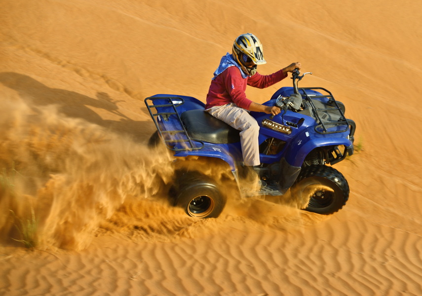 Quad Biking - Quad Biking in the Desert_2.jpg