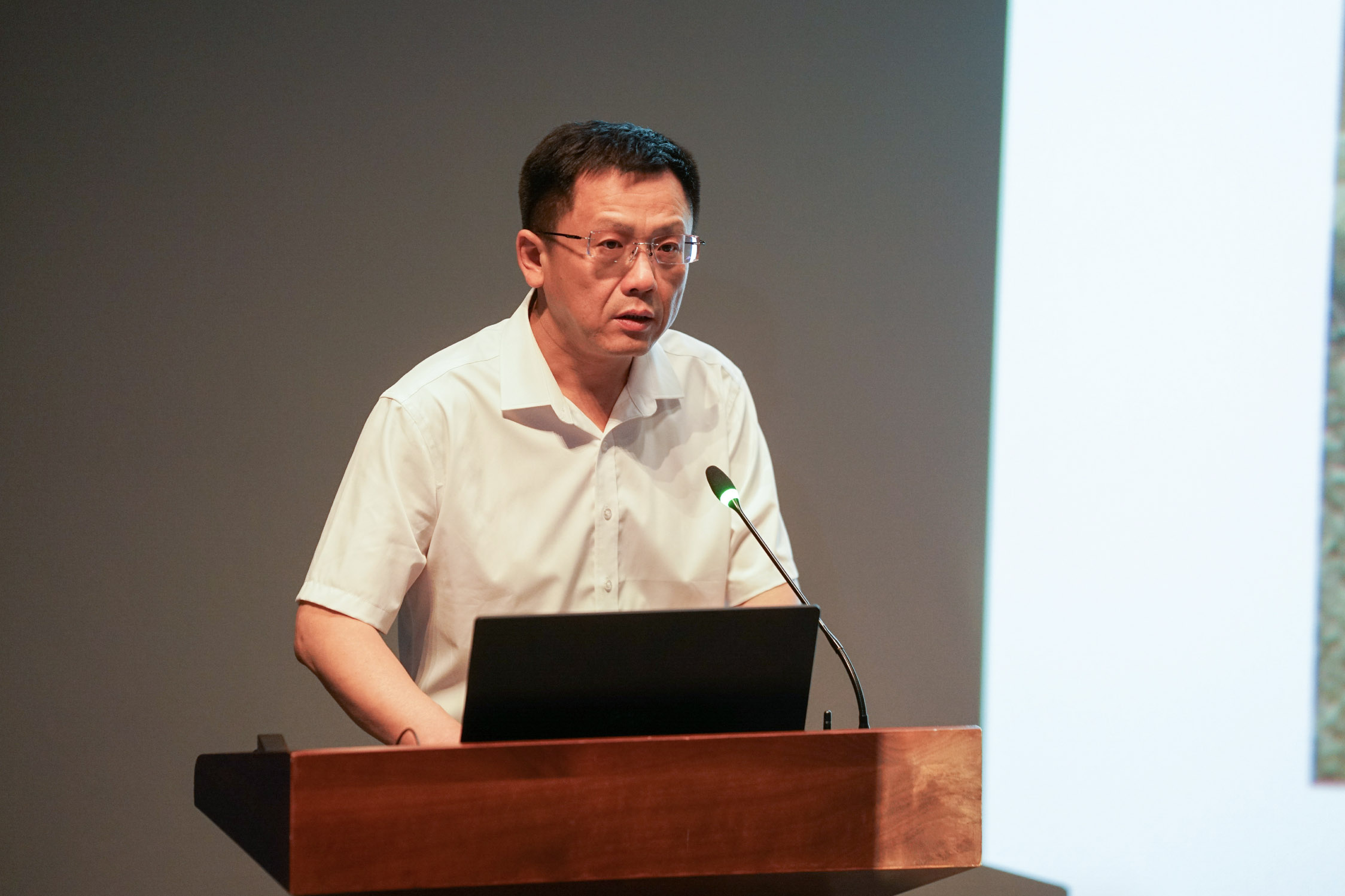 屏幕快照 2025-06-26 下午7.00.50 copy.jpg