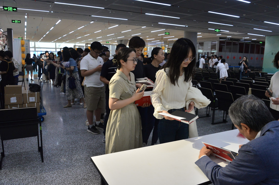 屏幕快照 2025-06-26 下午7.28.22 copy.jpg