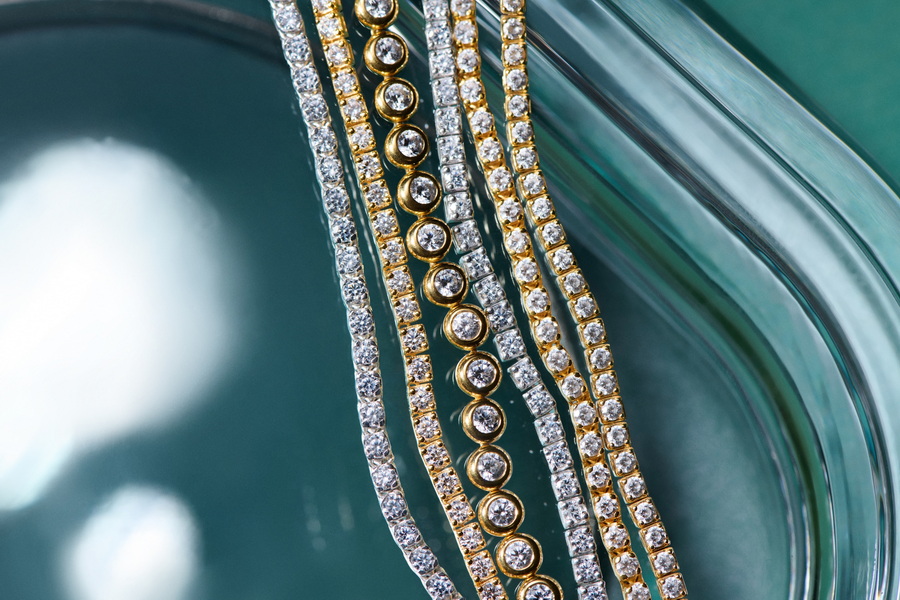 tennis-bracelets-02_618_rt.jpg