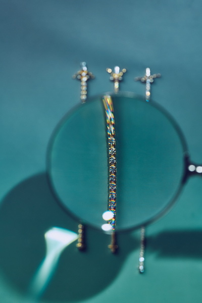 demi-magnifying-glass_2749.jpg