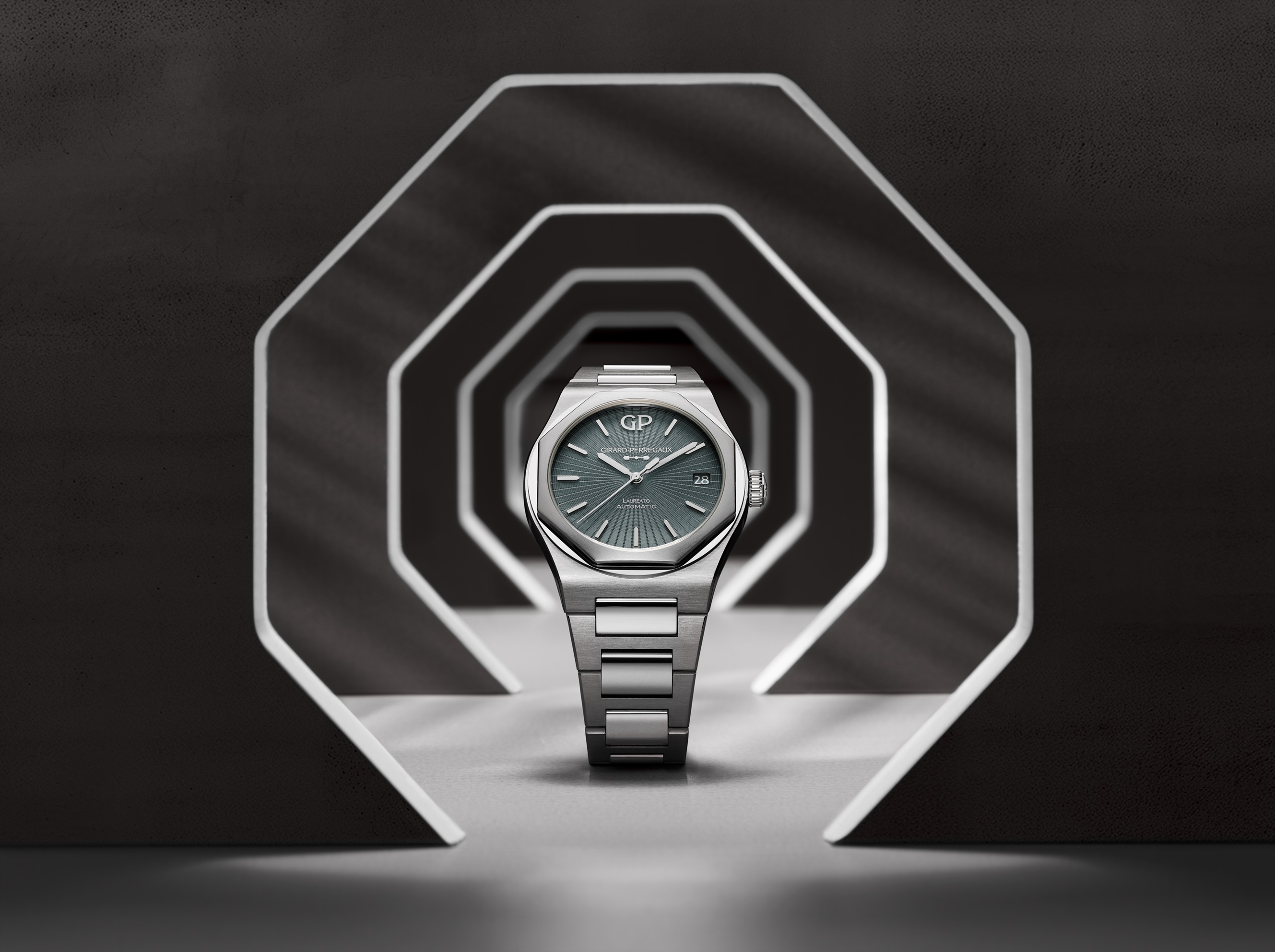GP Laureato grey 01.jpg