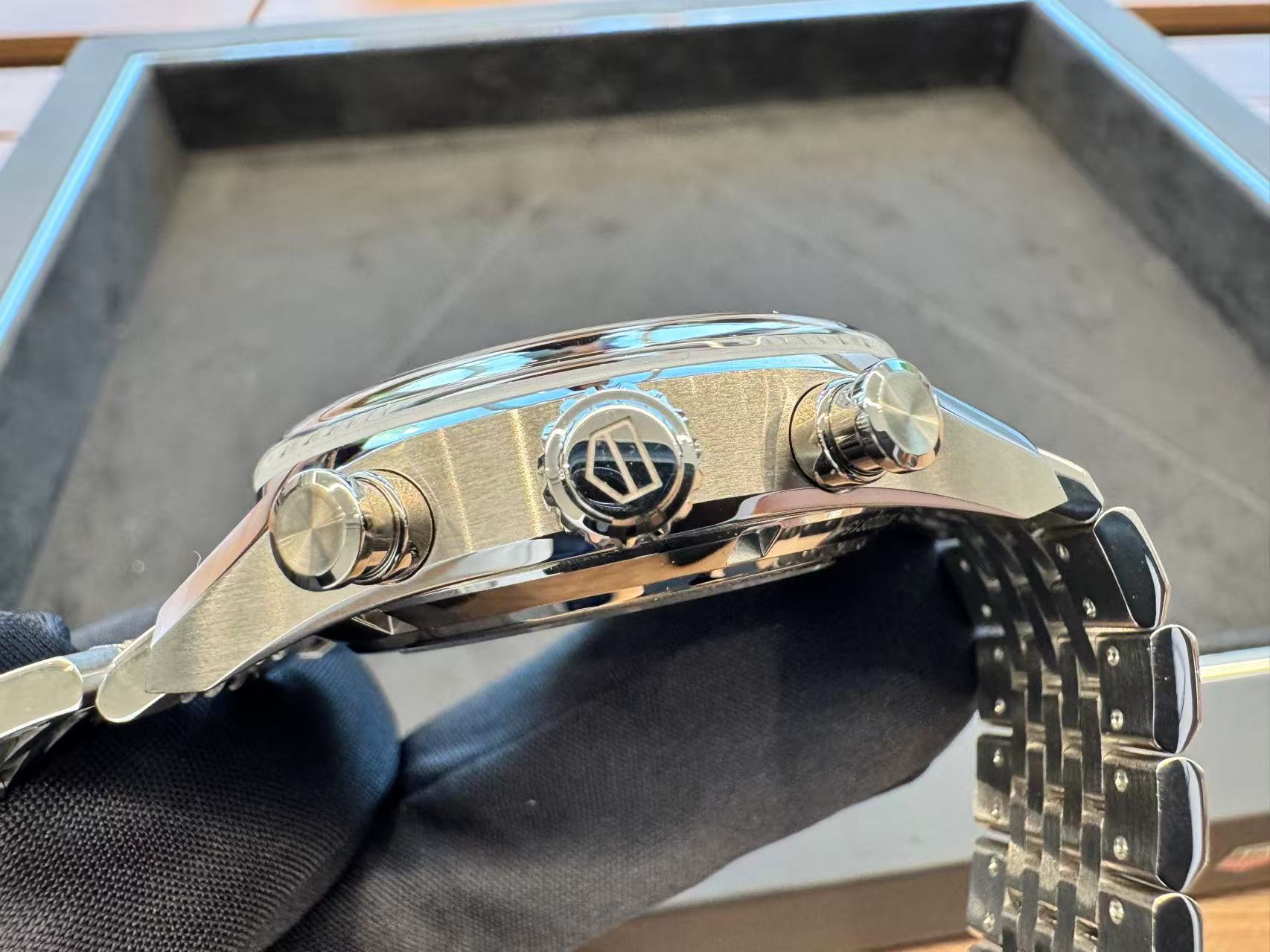 1771752266134407.jpg TAG Carrera Seafarer 4.jpg