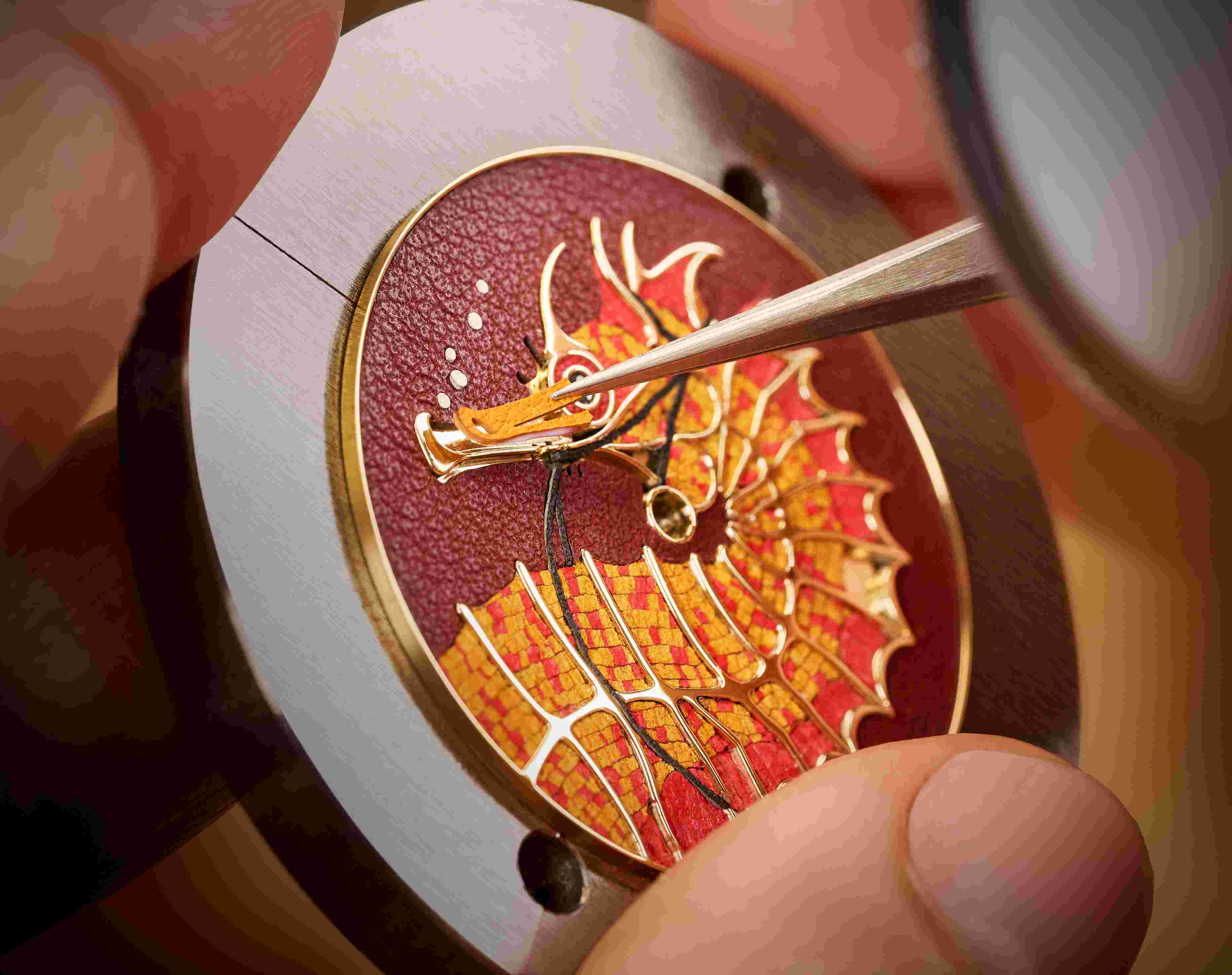 1771835078117334.jpg Slim d'Hermès Hippocampe腕表工艺图2.jpg