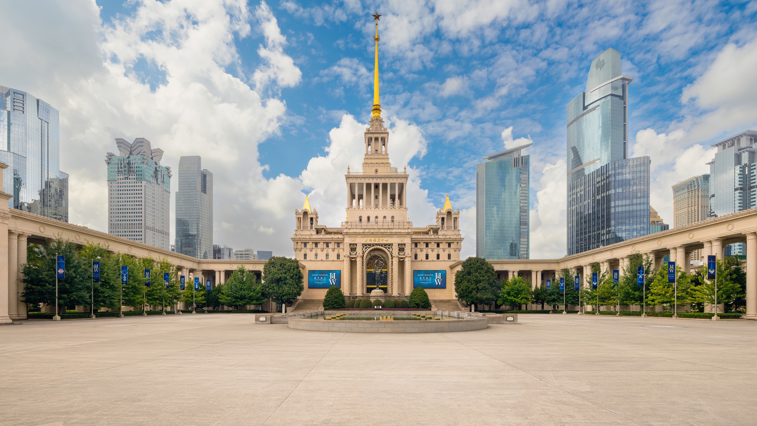 1788977062167813.jpg 01. 《稀世臻宝》海瑞温斯顿品牌展 w.jpg